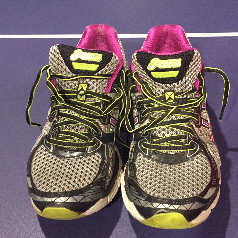 ASICS GT-2000